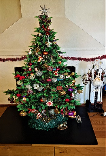 My Christmas Tree 515x350